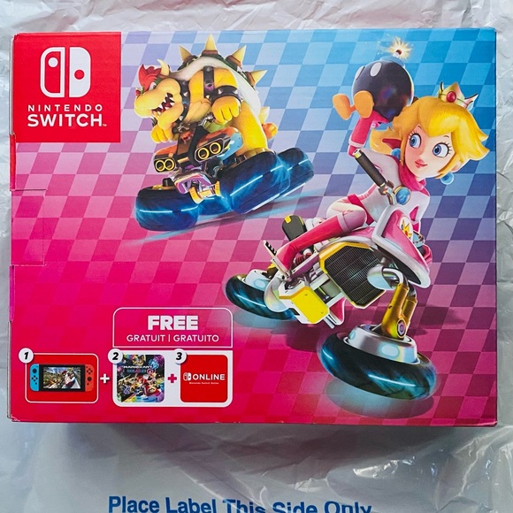 Nintendo Switch Console with Neon Blue and Red Joy-Con + Mario Kart 8 Deluxe - Picture 2 of 7